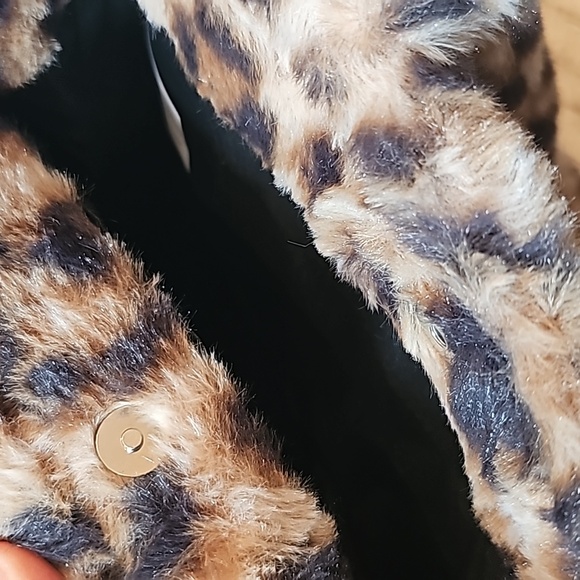 Faux fur leopard tote NWOT - Picture 4 of 6